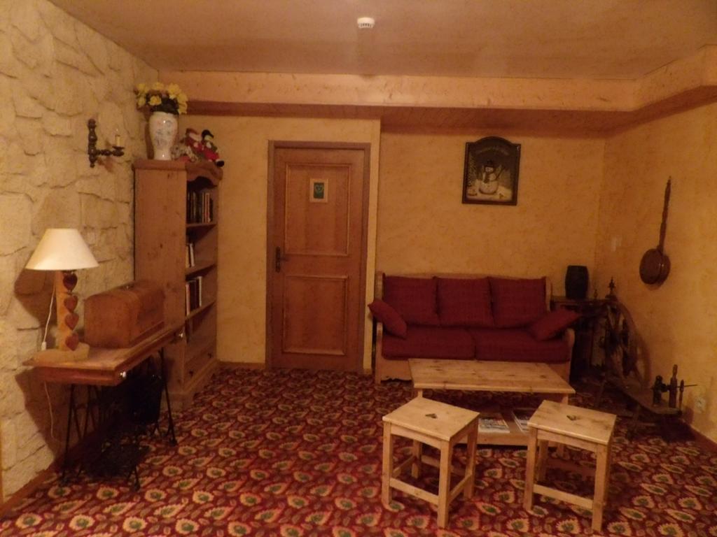 Hotel Les Skieurs Bellevaux Eksteriør bilde